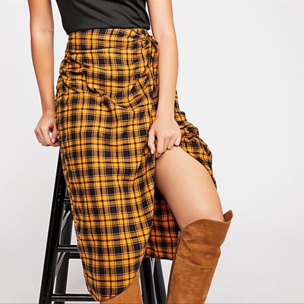NICO NICO™ Lauper Plaid Wrap Skirt in Yellow Plaid Size Small